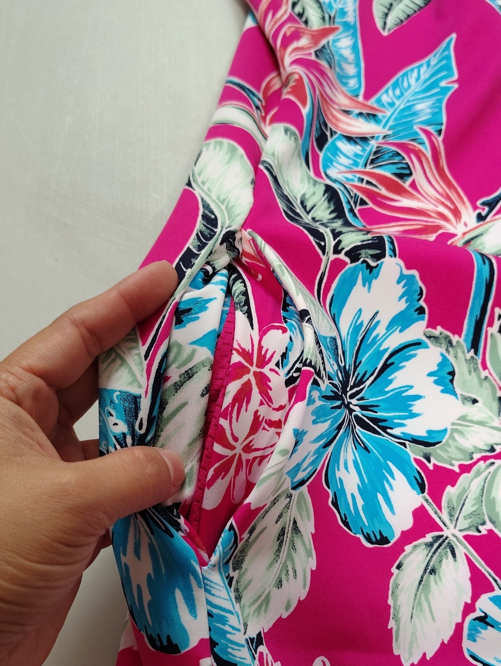 Tommy Bahama Golf Floral Sleeveless Liquid Knit Mini Dress Size M Pockets Sporty - Picture 11 of 12